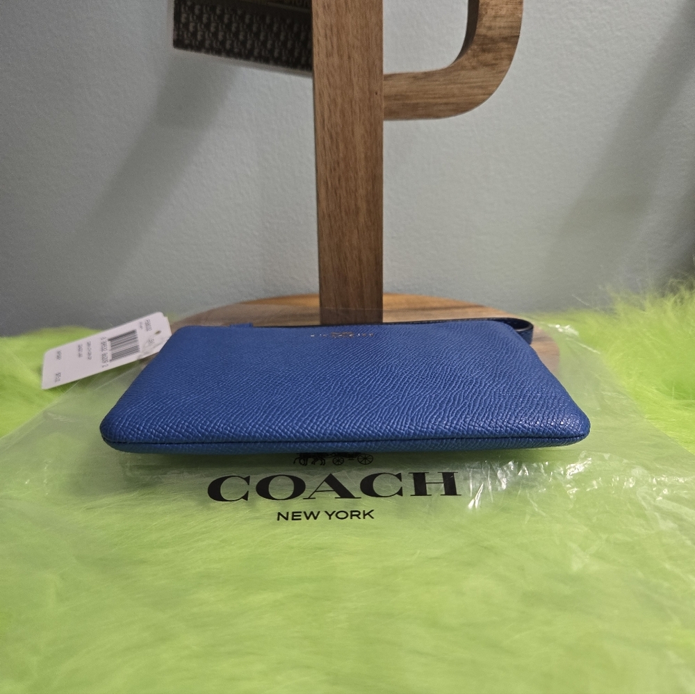 Coach Corner Zip Wristlet in crossgrain leather, color SV/Lapis (blue) NWT - Picture 5 of 11